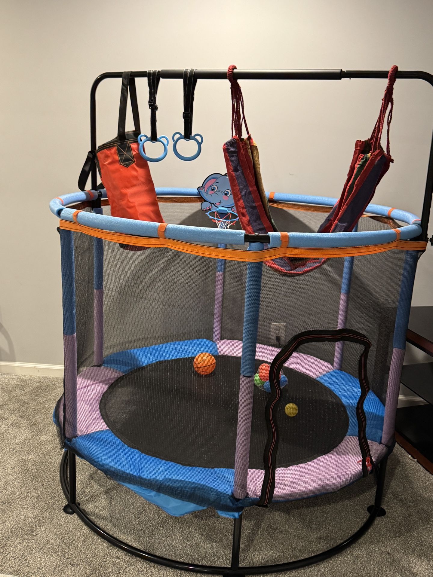 Trampoline - new Open - Just Asembled