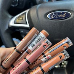 Lipsticks 