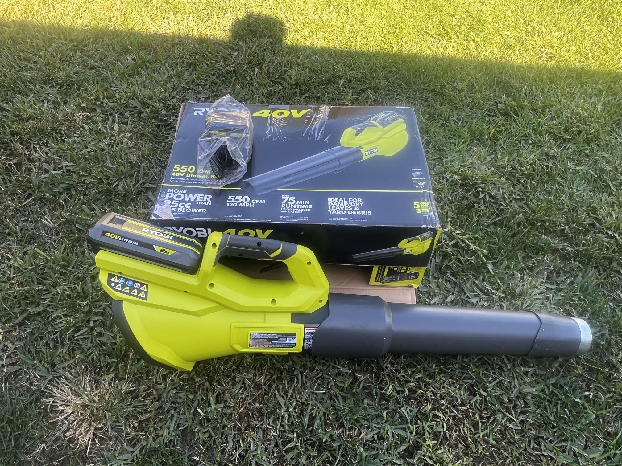 RYOBI BLOWER 40V 120 MPH 550 CFM Cordless Battery Leaf Blower With 4.0 Ah Battery and Charger