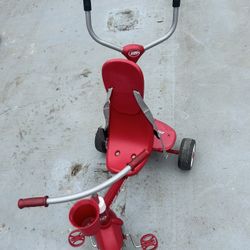 Stroll Kids Tricycle