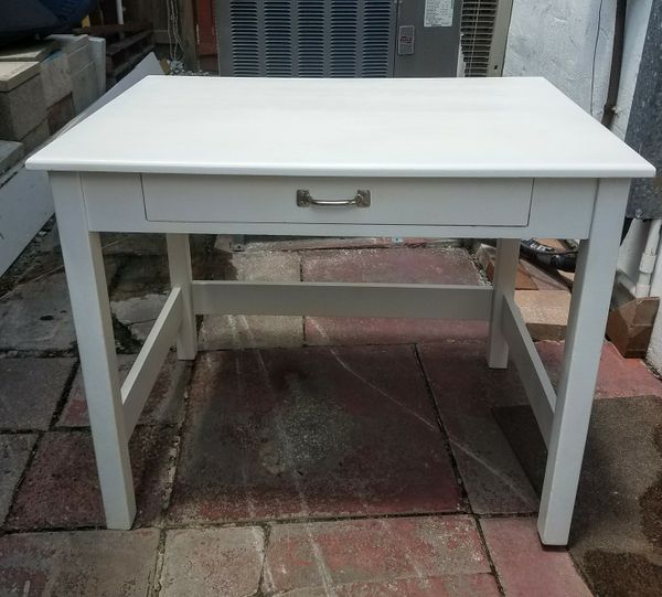 White Wooden Work Desk W 1 Wide Drawer In Good Condition Just White Wooden Work Desk W 1 Wide Drawer In Good Condition Just Repainted 30 Tall 26 Deep 36 Furniture Boynton Beach Fl Offerup