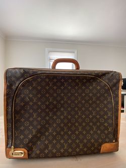 Louis Vuitton Suitcase/Briefcase