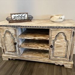 Accent Table