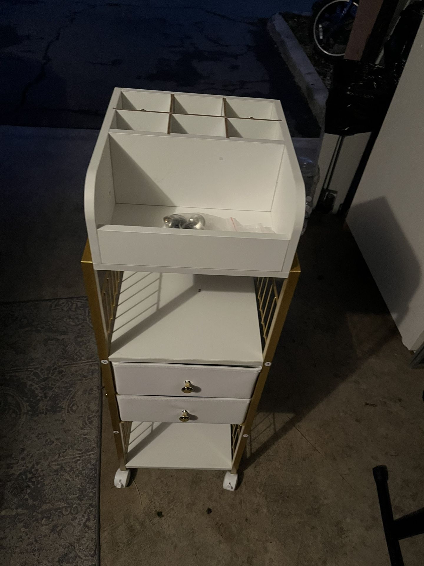 Makeup Rack