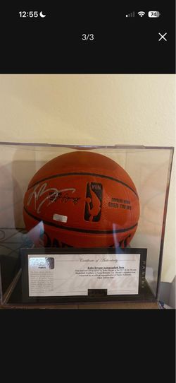 2013 panini certified kobe autographed basketball