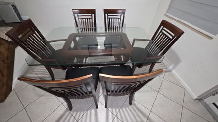 Glass Table With 6 Chairs
