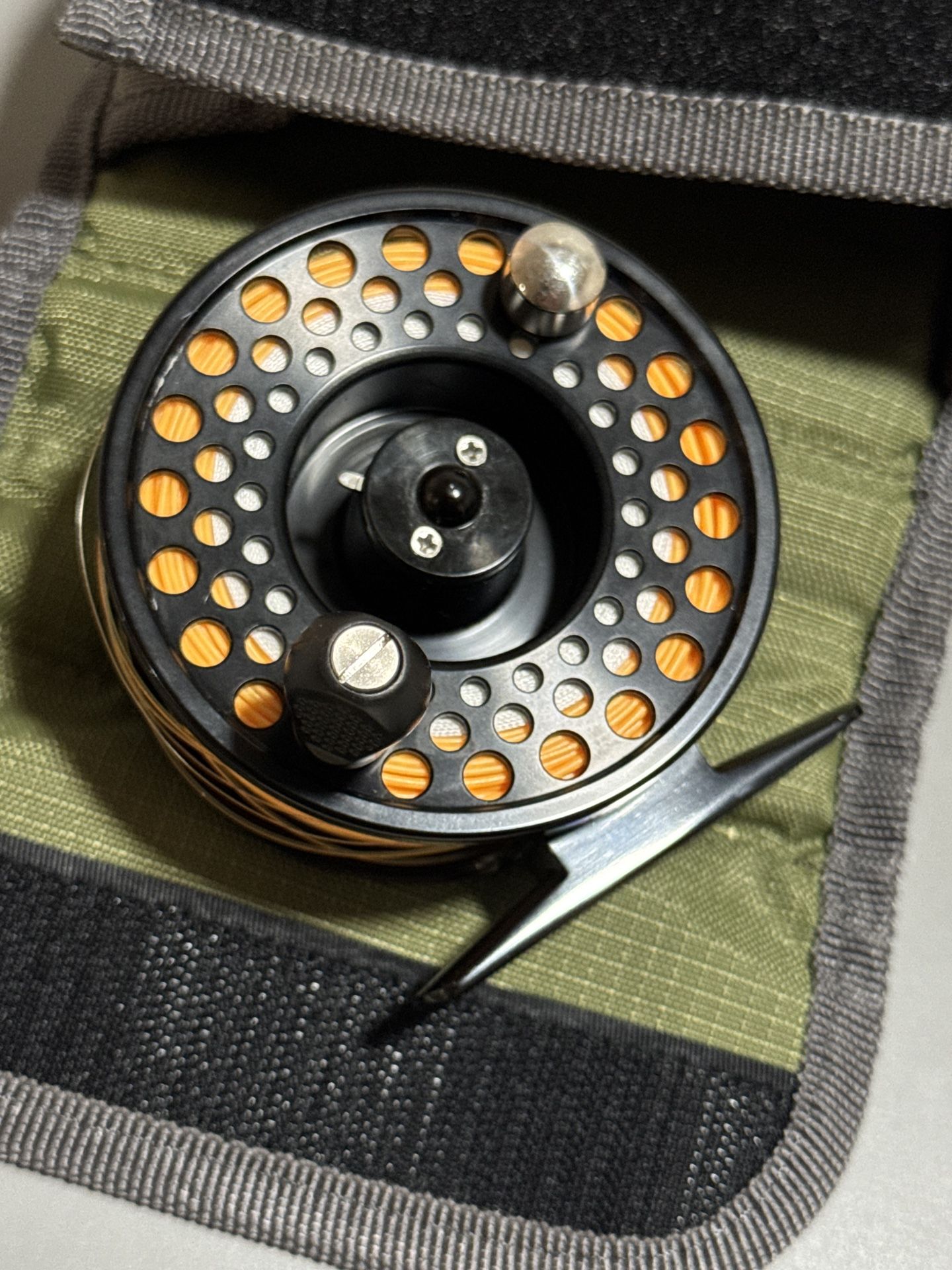 Orvis Battenkill Mid Arbor II Fly Fishing Reel