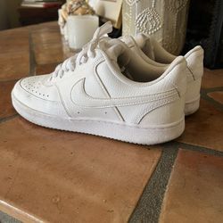 All White Nike Shoes - Women’s 10 / Men’s 8