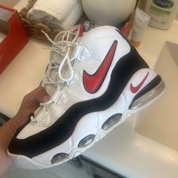 Mens Nike Shoes Size 9