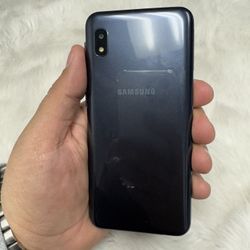 Samsung Galaxy A10e 32GB Unlocked $75