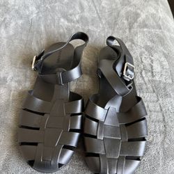 Old Navy Women’s Jelly sandals Size 9