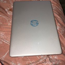 HP TOUCH SCREEN LAPTOP 