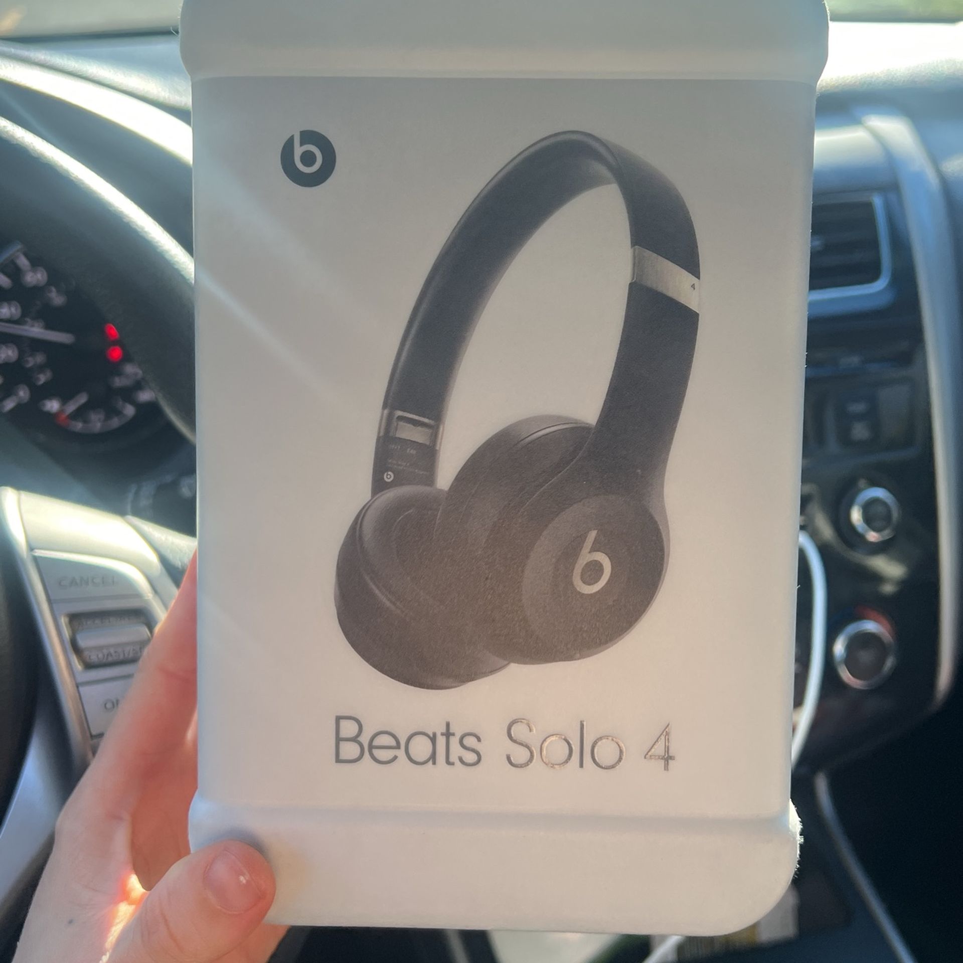 Beats Solo 4 Black
