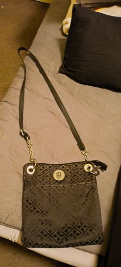 Crossbody purse