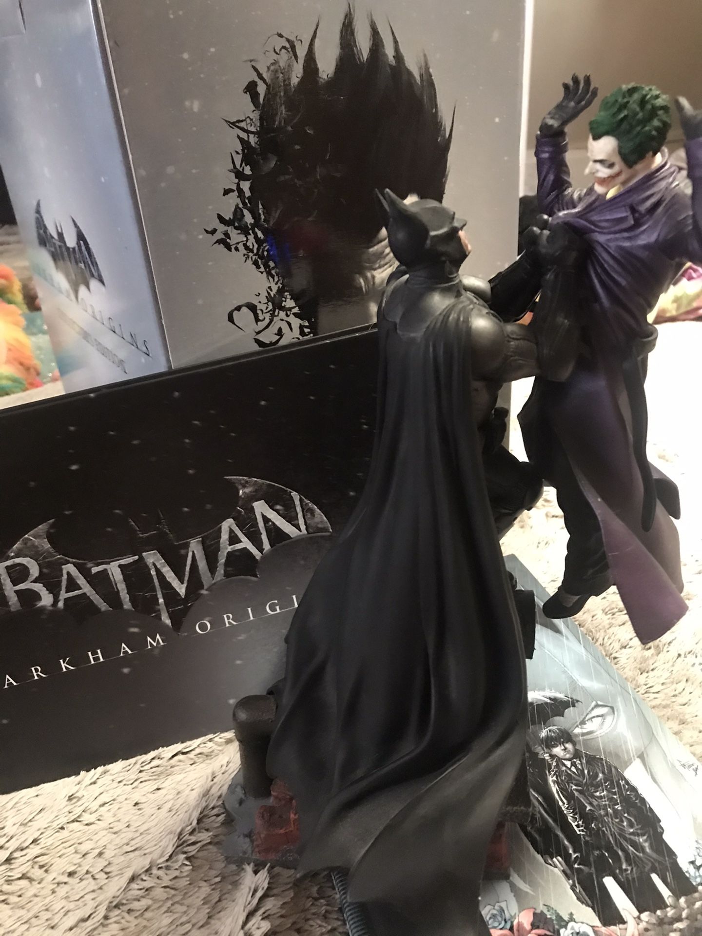 Batman And Joker Figure From Batman Arkham Origins Collectors Edition 