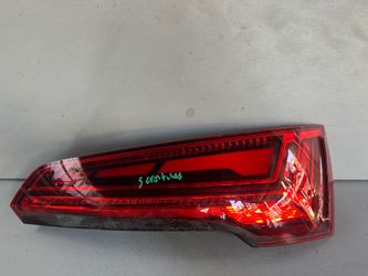 2021 2022 2023 2024 2025 AUDI Q5 SQ5 REAR RIGHT PASSENGER SIDE LED TAIL LIGHT OEM 80A945076C
