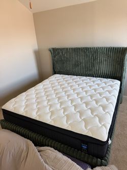 King Size Green Upholstered Bed & Mattress Like New