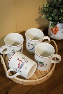 Johnson Brothers 12 Days Of Christmas Set Of 4 Coffee Mug Tea Cup