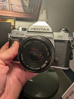 Pentax K 1000 with new seals and EXTRAS !