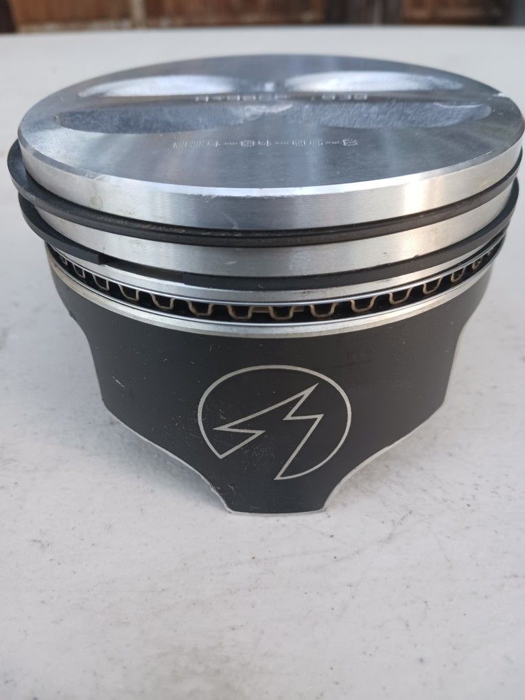  8-PISTONS WITH RINGS CHEVY 400 SKIRT COATED  HYPEREUCTIC +.030