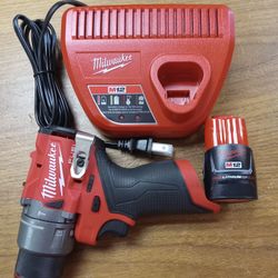 Milwaukee Fuel Hammer Drill Kit