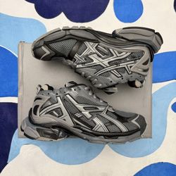 Balenciaga Runners Gray