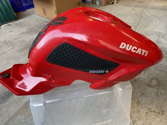 Ducati Streetfighter Tank