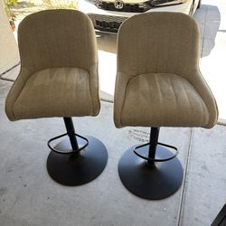 Bar stool chairs