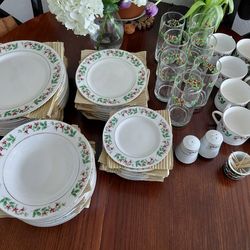 Christmas Dish Set