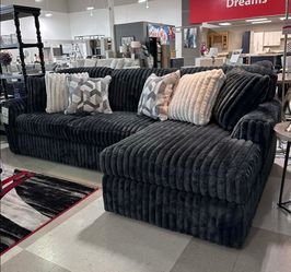 Olivia 🎉 brand new/ modern/luxury 🌼 Living Room Sectional with RAF chaise Ottoman couch set