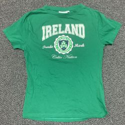 Lansdowne shimmery Ireland Celtic Nation women’s junior size large (11/13) green shirt - great for St Patrick’s day - worn once like new 