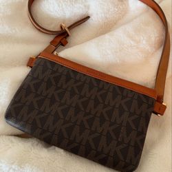 Michael Kors Belt Bag 