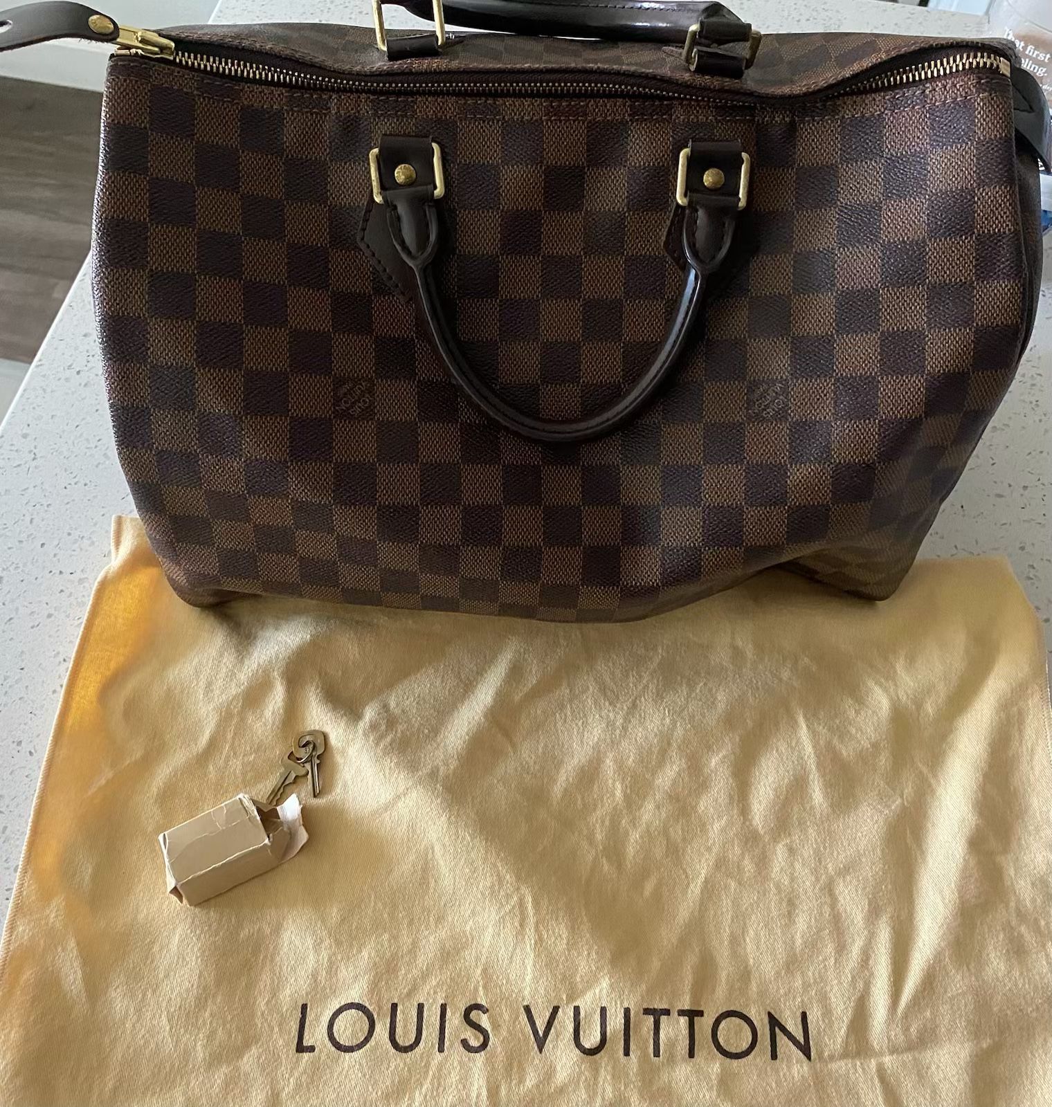 Louis Vuitton Speedy 35