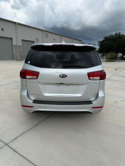 2015 KIA Sedona