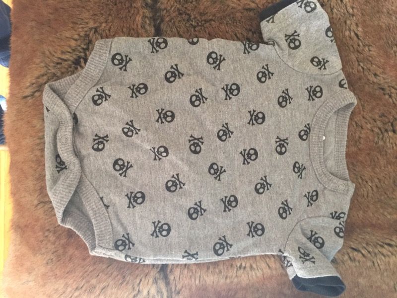 Newborn skull onesie