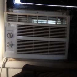 window mount AC unit