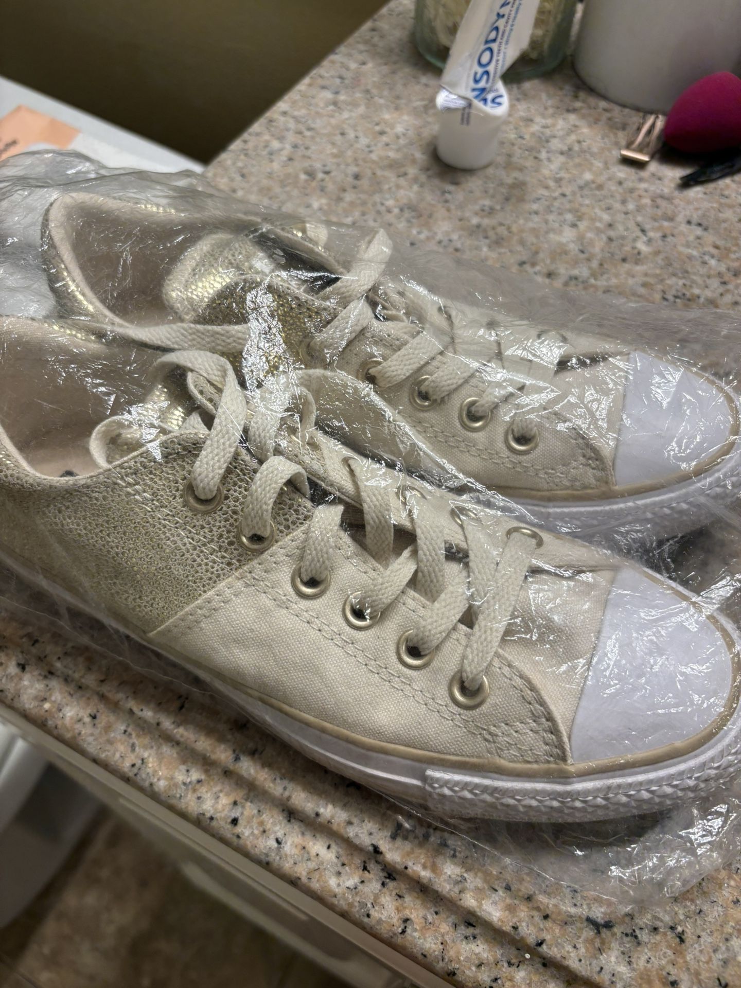Womens Converse 