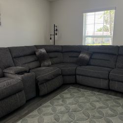 Sectional Couch With Recliner