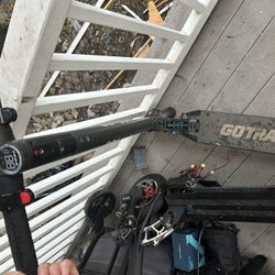 SELLING FOUR ELECTRIC SCOOTERS MOVING OUT TODAY EMERGENCY! 