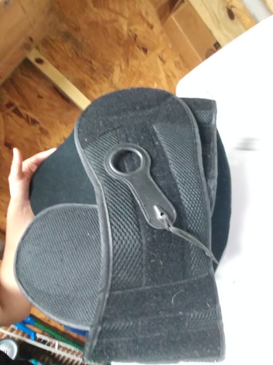 Comfortland heavy duty back brace unisex for Sale in Belle Isle, FL OfferUp