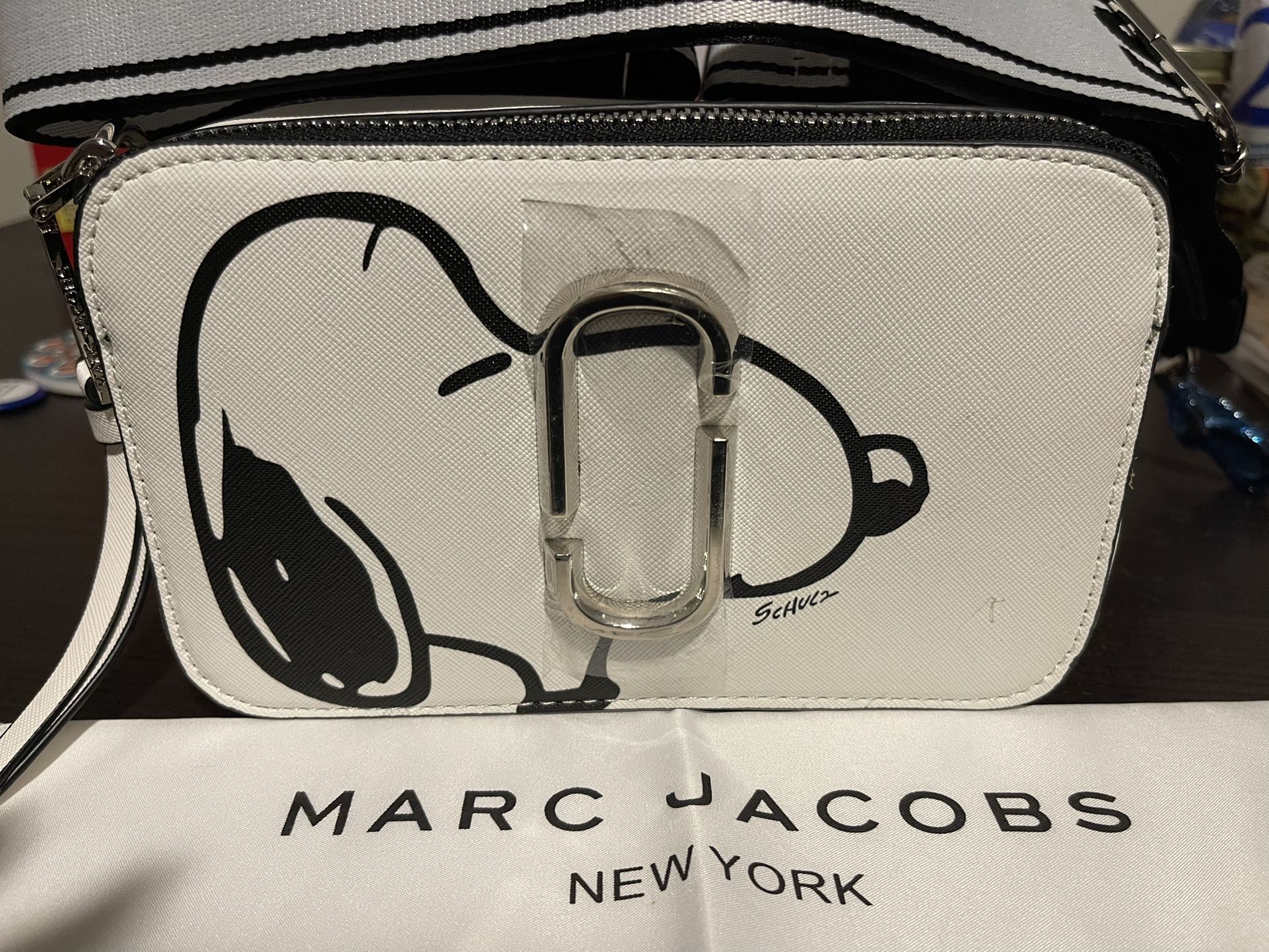 Marc Jacobs Sling bag