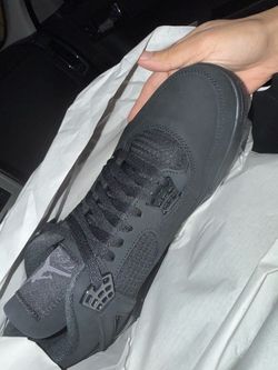 Black cat 4s