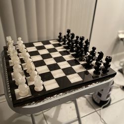 CHESS BOARD AND PIECES
