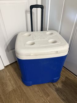 Igloo ice chest