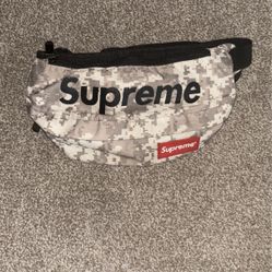 Supreme Camo Men’s Crossbody Bag 