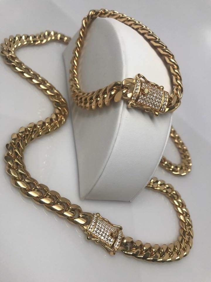 12MM Cuban Link Set 14k Gold Plated Doesn't Loses Color 