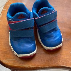 Adidas 5 1/2