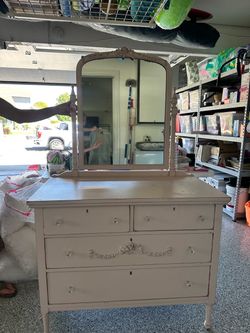 Shabby Chic Vintage Dresser