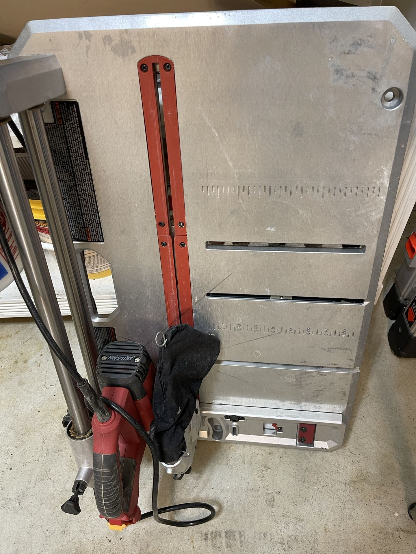 SKIL FLOORING SAW