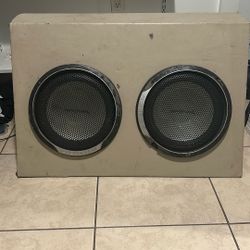 2 “12” Subwoofers Rocksfordphosgate 